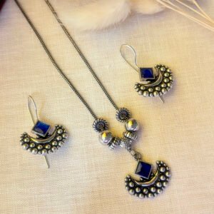 silver blue stone pendant set