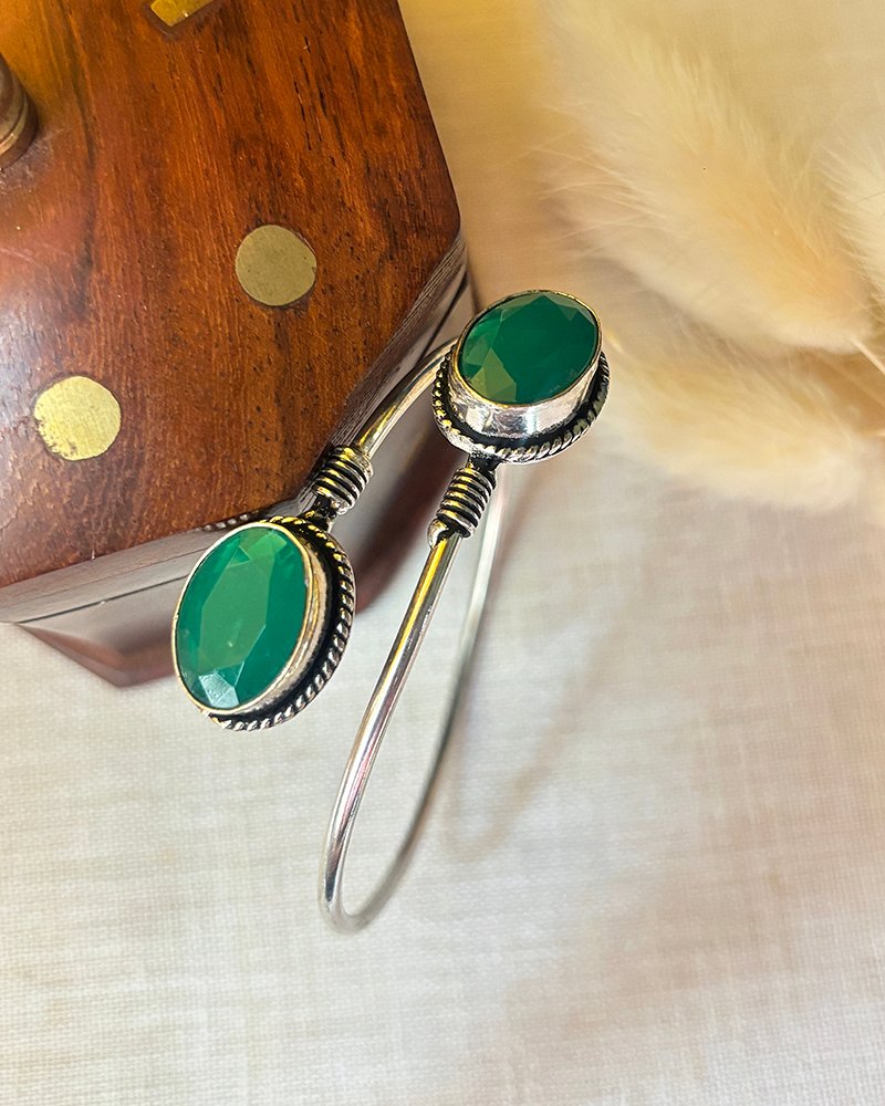 Green stone pendent set - Image 3