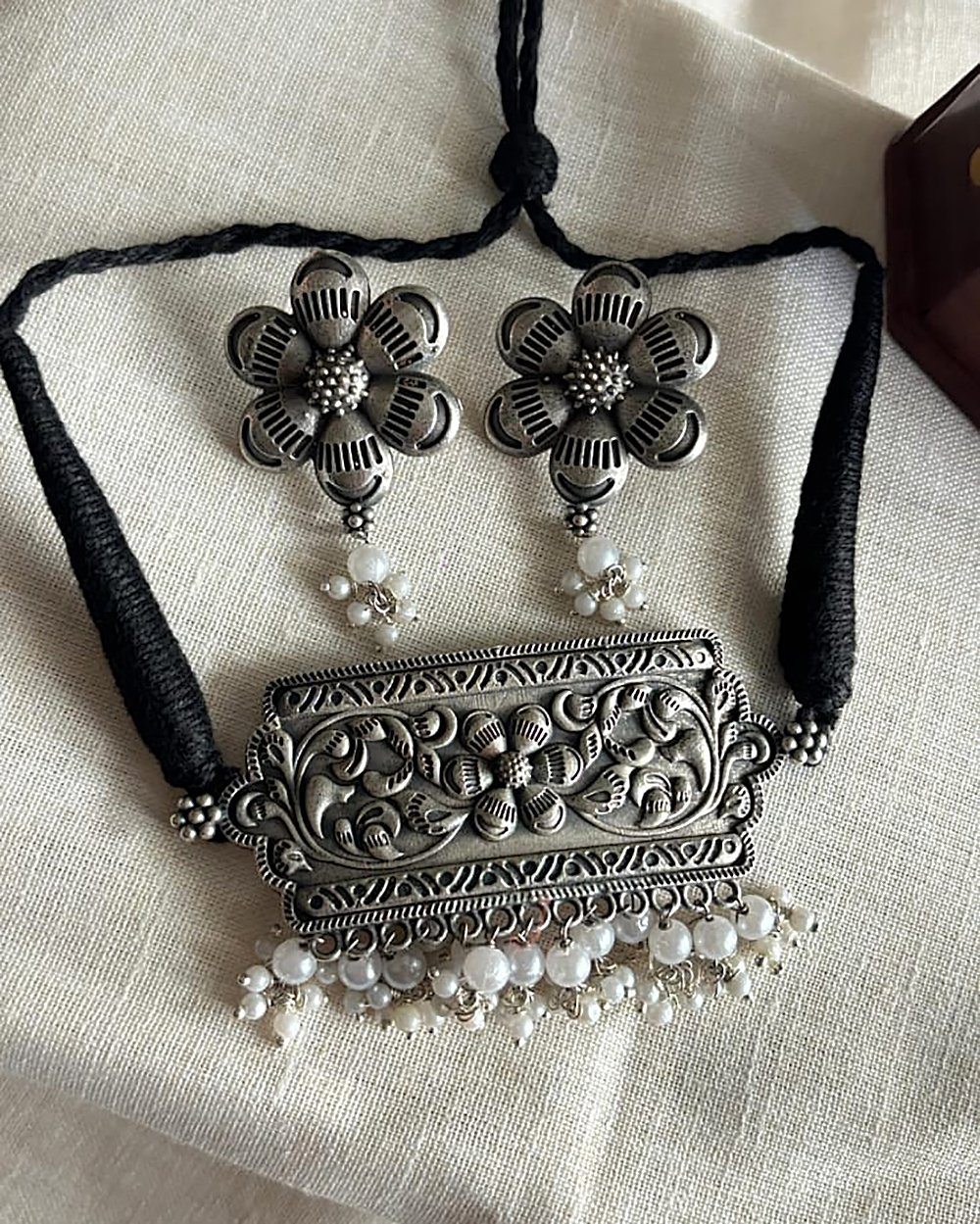 Phool Vatika Choker Set